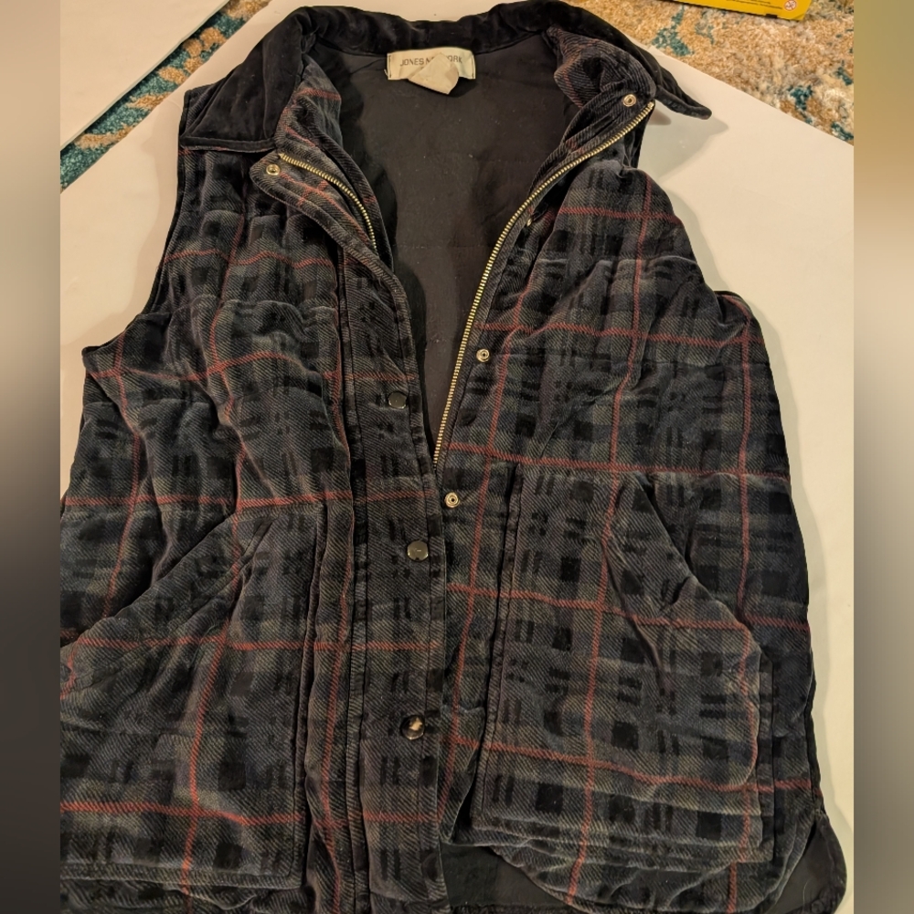 Jones New York Sport Men's Plaid Vest Small